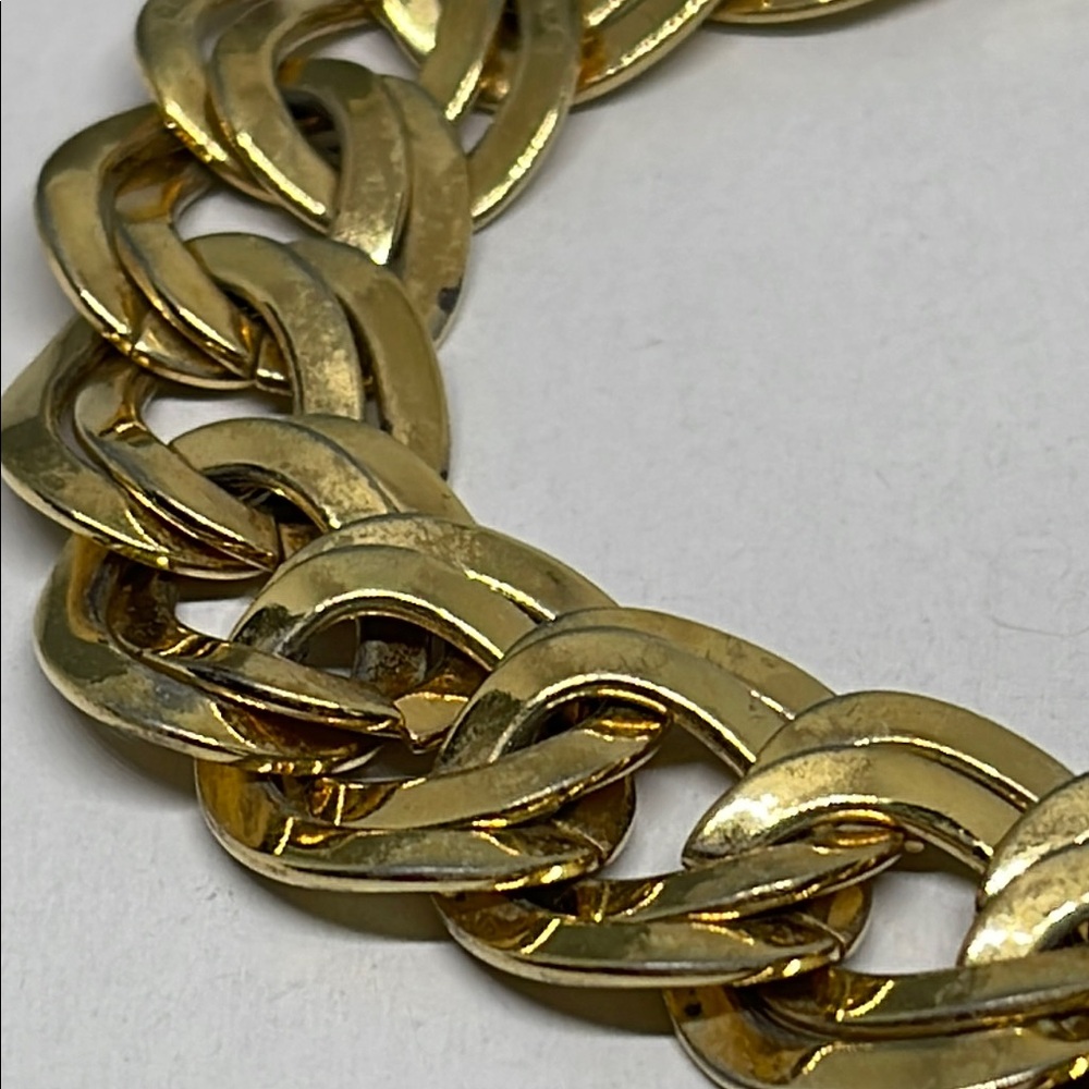 Vintage Chunky Gold Chain Bracelet - Picture 6 of 13